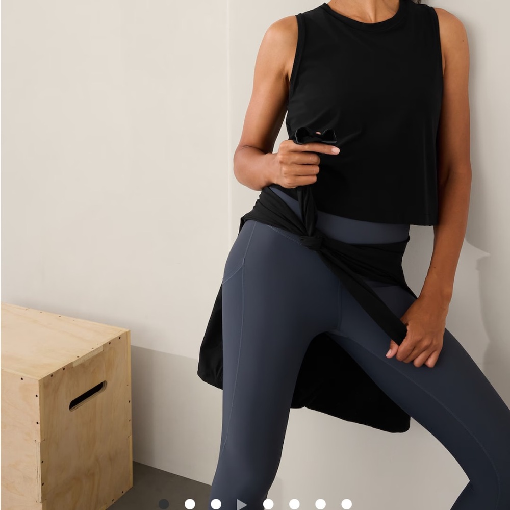 Athleta Ultimate Muscle Black Tank Top Size Small